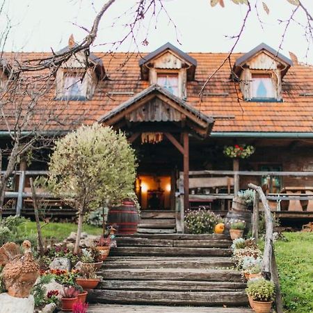 Gresna Pilnica Hotel Klenovnik Exterior foto