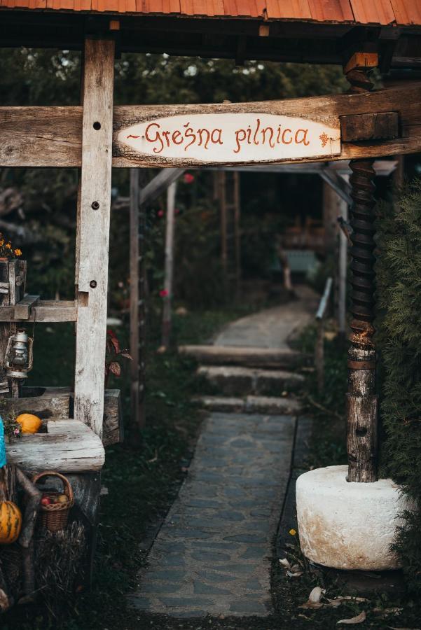 Gresna Pilnica Hotel Klenovnik Exterior foto